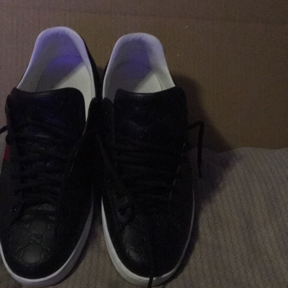 Authentic GUCCI SHOES Dark Blue sneakers Size 13